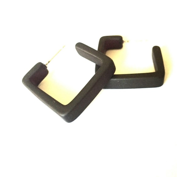 Square Frosted Vintage Lucite Hoop Black Earrings - Picture 2 of 6